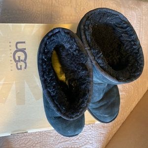 UGG Classic Short Boots Black Size 7